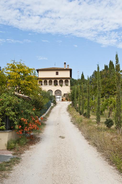 Casa Castellina Pensionat Foligno Værelse billede
