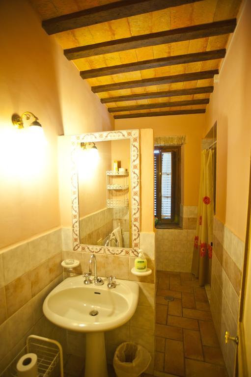 Casa Castellina Pensionat Foligno Værelse billede